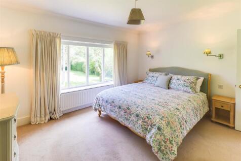 Bedroom 1.6.jpg