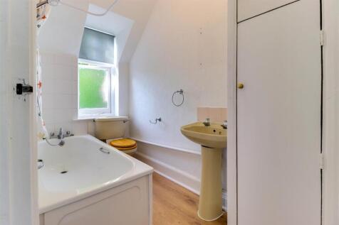 Bathroom 1.2.jpg