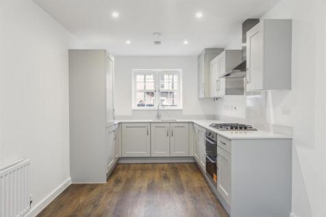 3-Electric-Close2c-Catteshall-Court2c-Godalming-GU