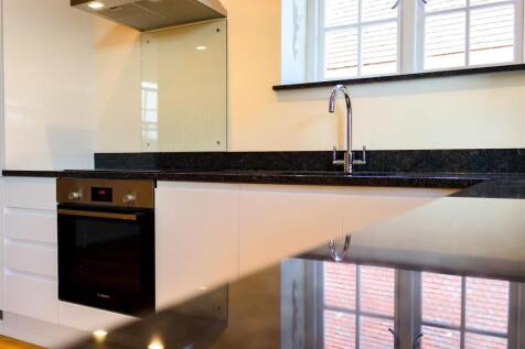 15. Kitchen 1.3.jpg