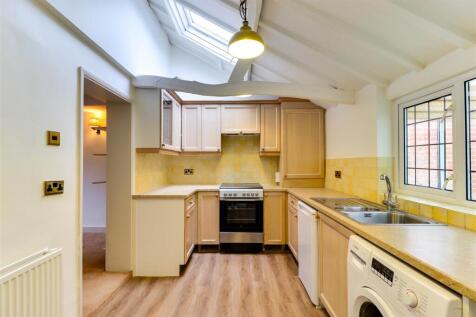27. Kitchen 1.1.jpg