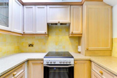 30. Kitchen 1.4.jpg