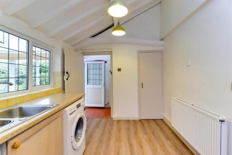 28. Kitchen 1.2.jpg