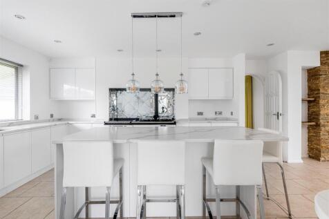 Waverley Court Farm, Monks Walk Farnham, Surrey, G