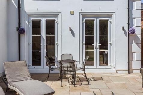 3-White-House-Mews-44.jpg