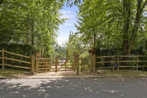 The-Stables-9-Guildown-Avenue-Guildford-GU2-4HA-97