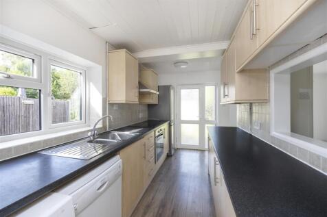 49 Whitemore Road, GU1 1QU-13.jpg