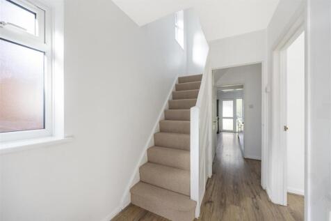 49 Whitemore Road, GU1 1QU-12.jpg