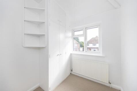 49 Whitemore Road, GU1 1QU-24.jpg