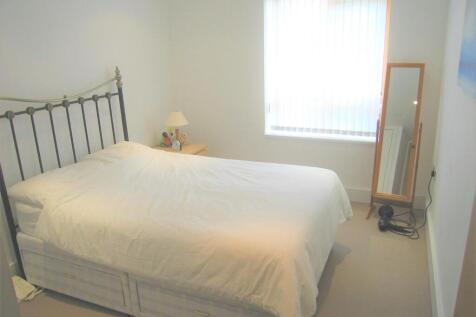 Trinity Gate D15 - bedroom.jpg