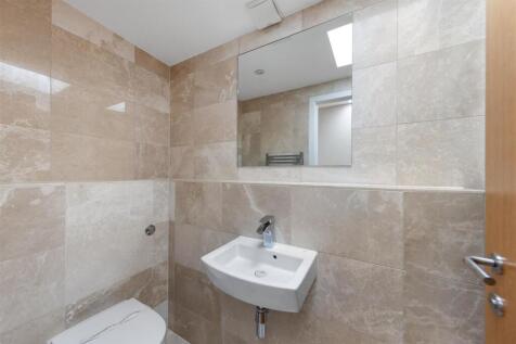 Flat 2, 278 High Street GU1 3JL-18.jpg