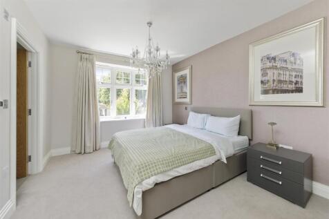 6-Coplestone-Chase-Cranley-Road-Guildford-GU1-2JW-