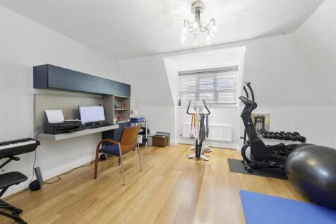 6-Coplestone-Chase-Cranley-Road-Guildford-GU1-2JW-