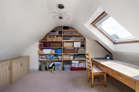 33 Irwin Road Guildford GU2 7PW-28.jpg