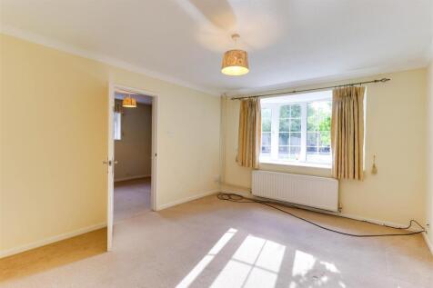 09. Front room 1.1.jpg