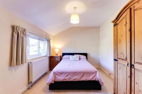 Bedroom 1.1.jpg