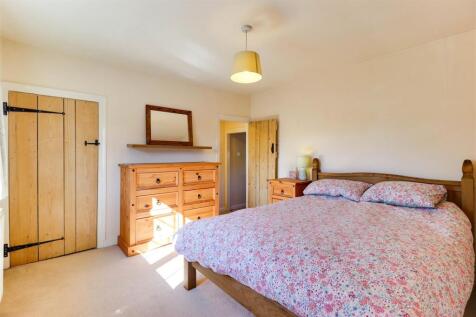 Bedroom 2.1.jpg