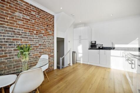 Apt-1-276-High-Street-Guilford-32.jpg