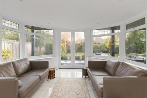 Leander, Avenue Road Cranleigh, GU6 7LL-40.JPG