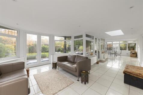 Leander, Avenue Road Cranleigh, GU6 7LL-41.JPG