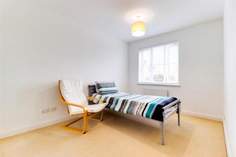 40. Bedroom 2.jpg