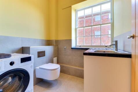 17. WC laundry 1.1.jpg