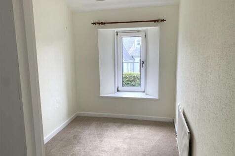 Bedroom 4.jpeg