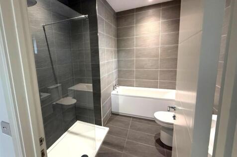 Coach House Bath.jpg