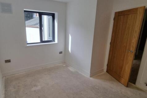 Bedroom 11 5 Argray.jpg