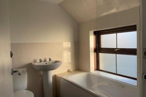 Bathroom.jpg