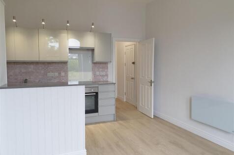 Kitchen 2 (1).jpg