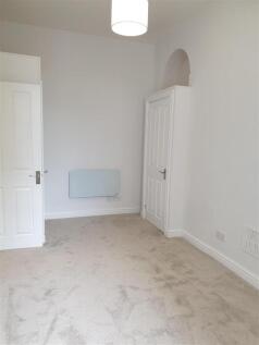 Bedroom 4.jpg