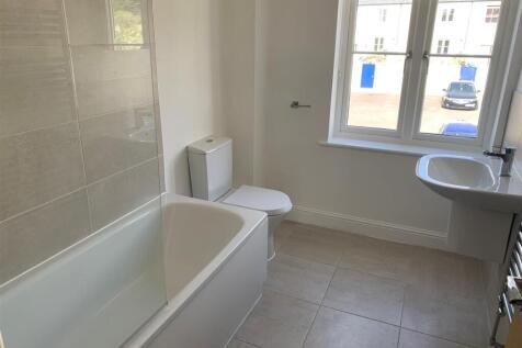 Bathroom2.jpg
