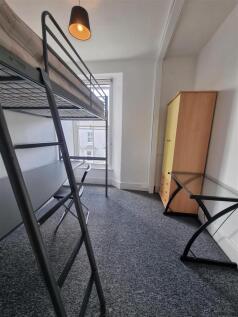 FIRST FLOOR FRONT LHS BEDROOM.jpg