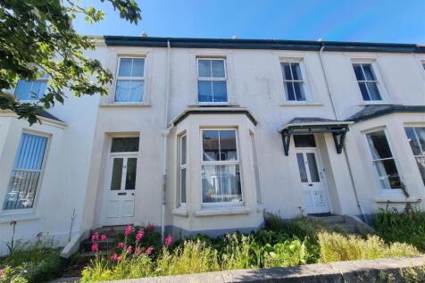 32 Marlborough Rd Front.jpg