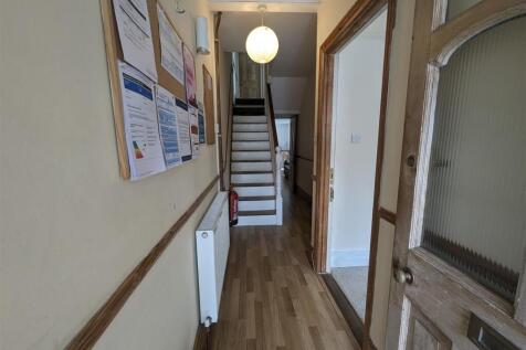 Entrance Hallway.jpg