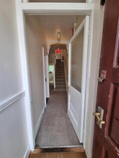 ENTRANCE HALLWAY (2).jpg