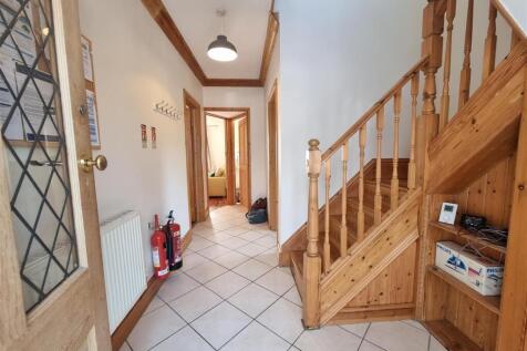 Entrance Hallway.jpg