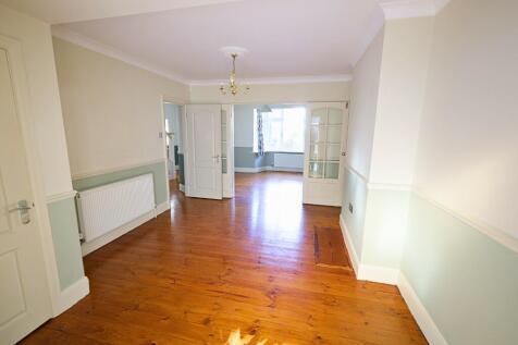 Dining rm to lounge