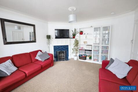 Lounge shot 2