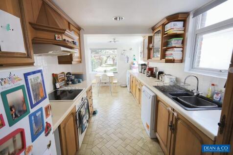 Kitchen/Breakfast 