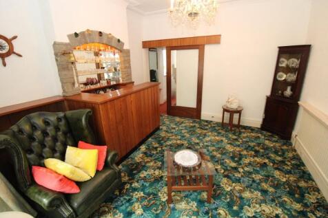 Lounge bar