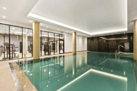 SWIMMIN POOL