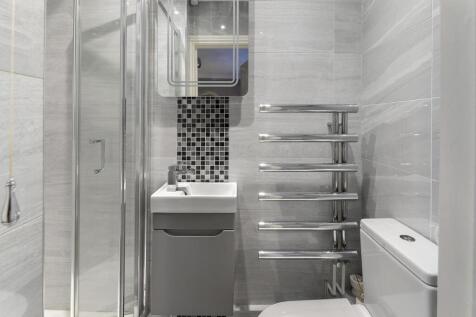 Bedroom 2 Ensuite