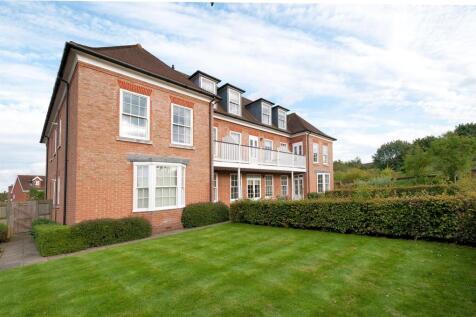 8ManorCourt14.jpg