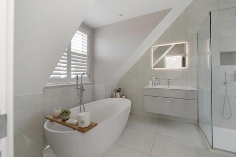 Main Ensuite