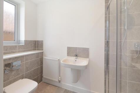 Ensuite (Plot 25)