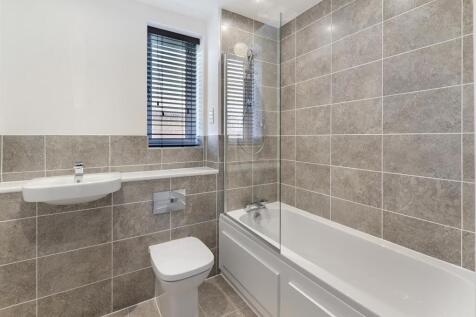 Bathroom (Plot 25)