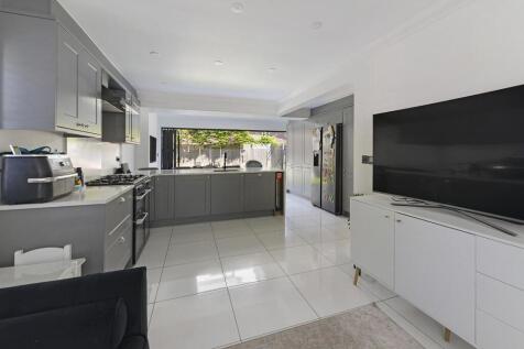 Kitchen/Family Room