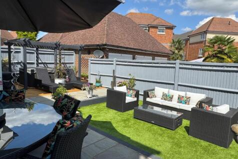 Sunny Photo - 68 Braeburn Way.jpg